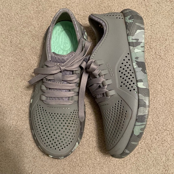 CROCS Shoes Literide By Crocs Grey Water Tennis Shoes With Camouflage Detailing Poshmark